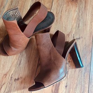 Stuart Weitzman Luggage Leather Booties